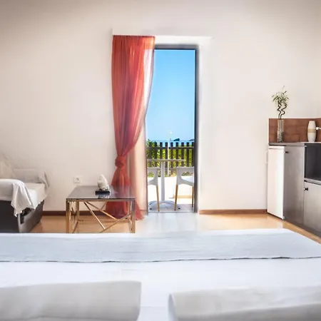 Porto Hotell Diakofti